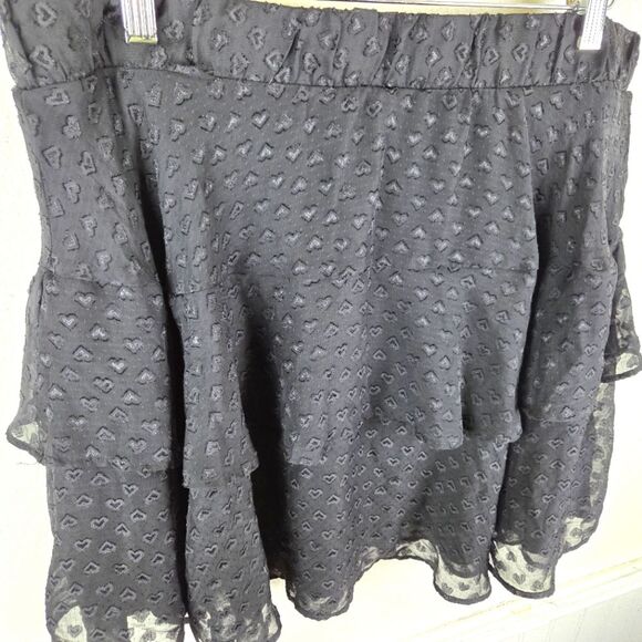 Women's Torrid Heary Shaped Poka Dot Layered Black Mini Skirt Size 01 - Picture 4 of 8